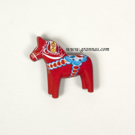 The Magnet: Red Swedish Dala Horse is a 5cm (2) flat refrigerator magnet featuring traditional decorative patterns on a white background. The website www.grannas.com is displayed above.