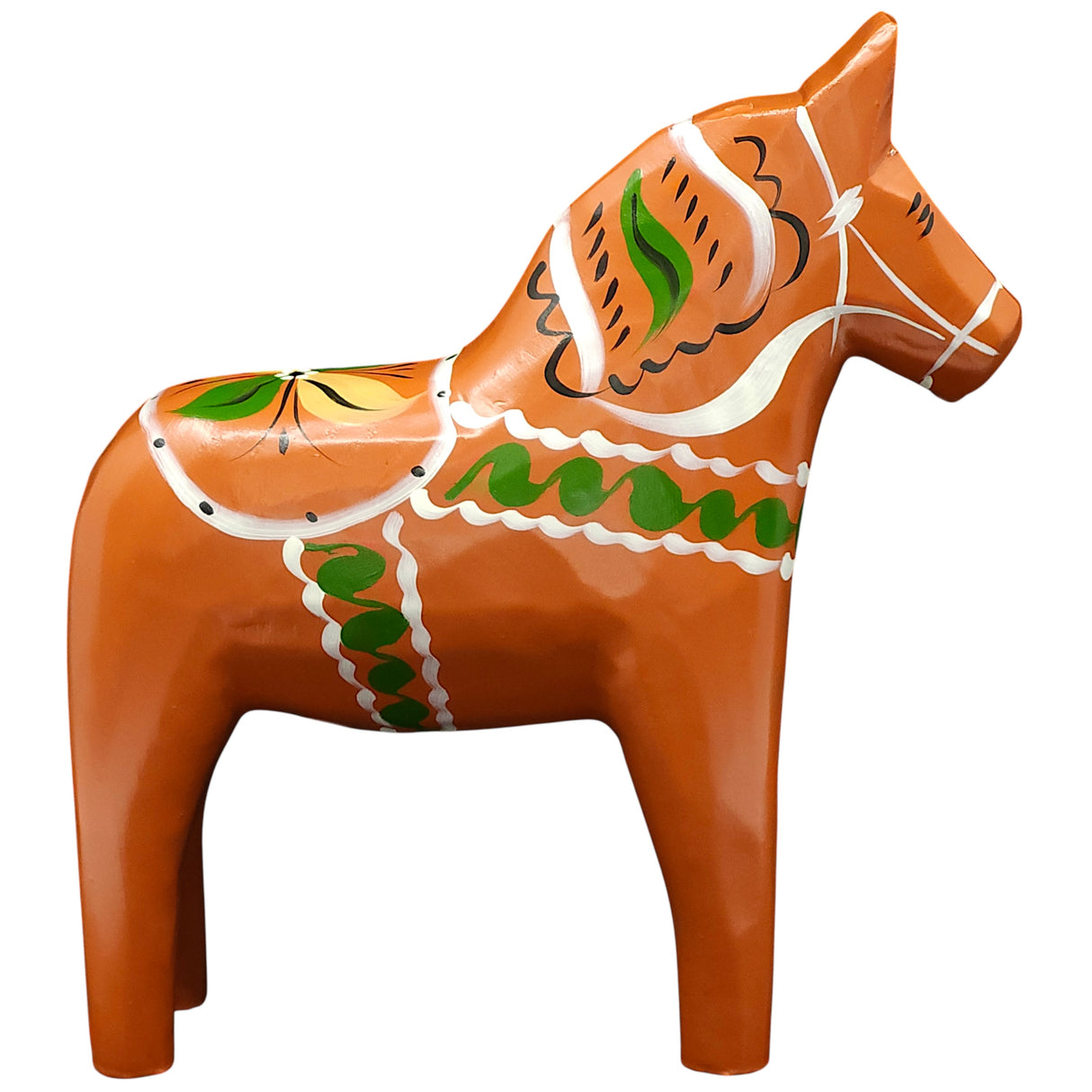The Gammelröd Old Red Swedish Dala Horse is a hand-carved 16 cm figurine, featuring traditional Scandinavian craftsmanship with classic decorative patterns.