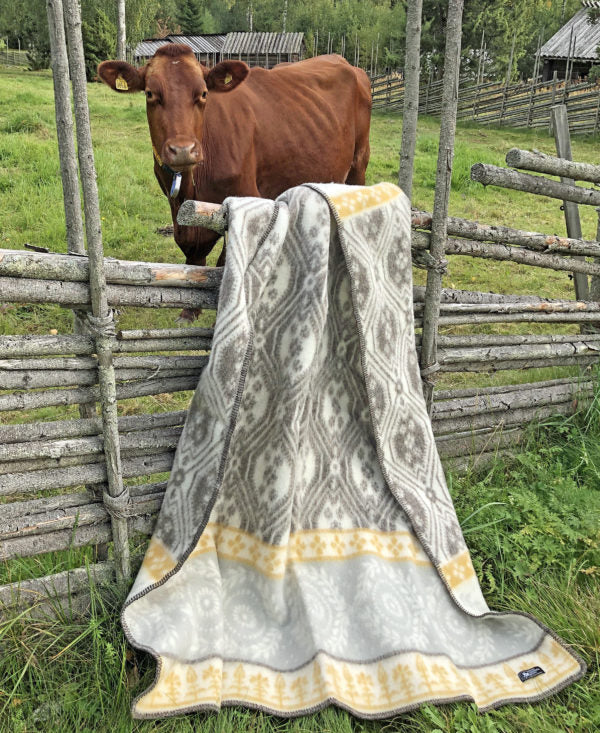 Blanket: Brunkulla Cornflower, Brown, Wool - Kerstin Landström Design