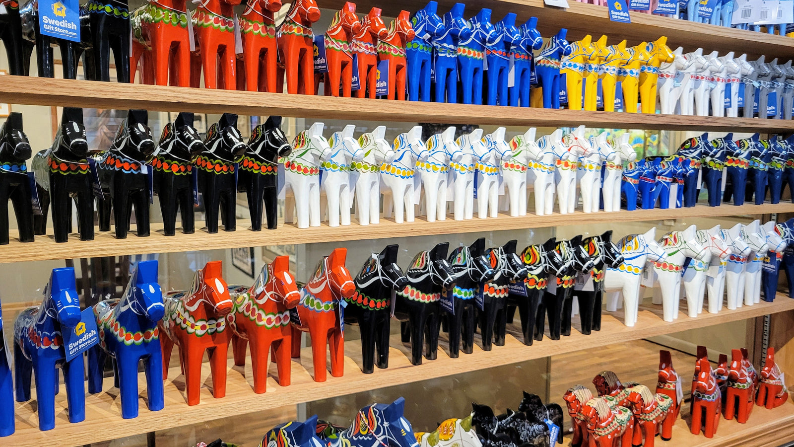 Unique Dala Horse Decor Inspired by Swedish Tradition