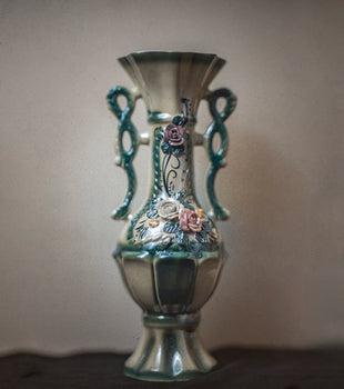 Artful Glass Vases for Scandinavian Home Decor