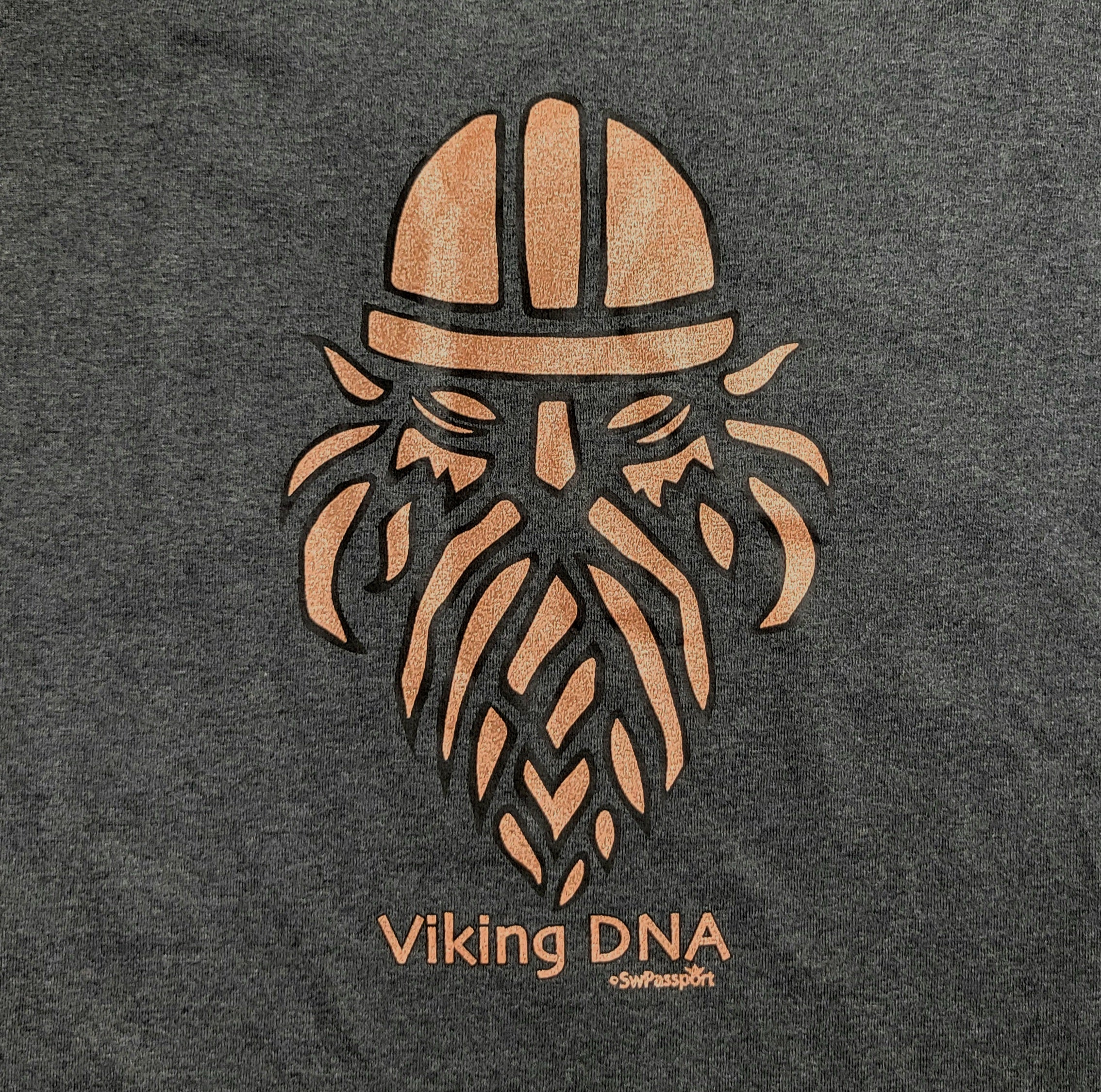 Tee: "Viking DNA"