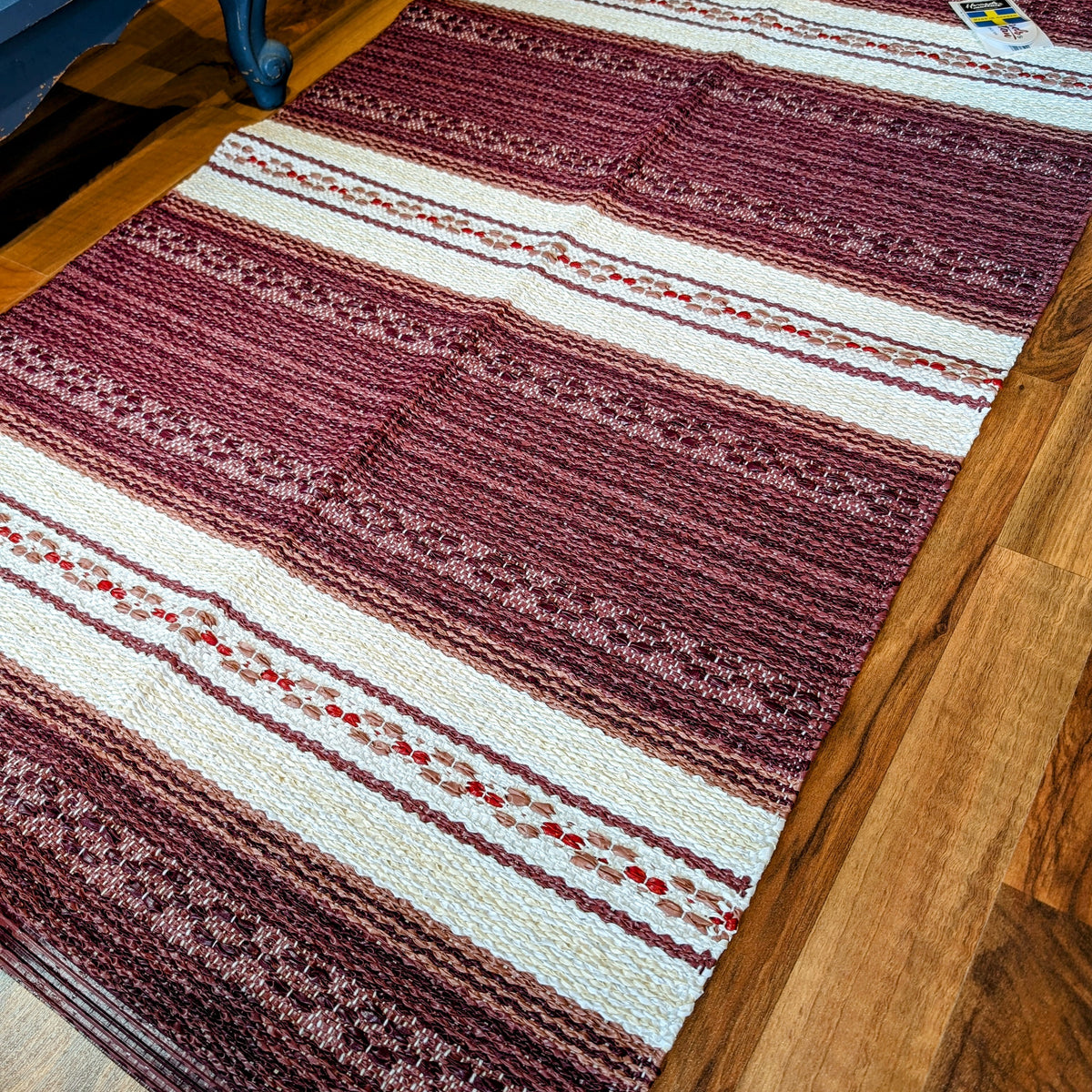 Vinyl Rug: Horredsmattan - Astor - Red – Swedish Gift Store