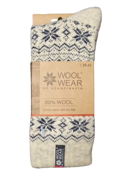 A package of Wool Wear - Ice Star socks, size 39-42, in white/navy with a Norwegian flag and 80% wool. Always warm and dry feet—perfect comfort and authentic Scandinavian style.