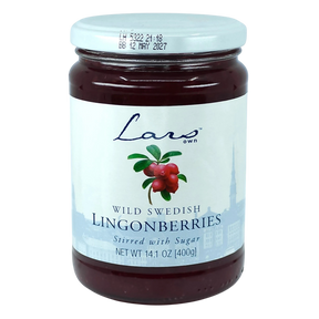 A glass jar labeled Scandinavian wild Swedish lingonberries stirred with sugar, showing red berries and stating net weight 14.1 oz (400g).