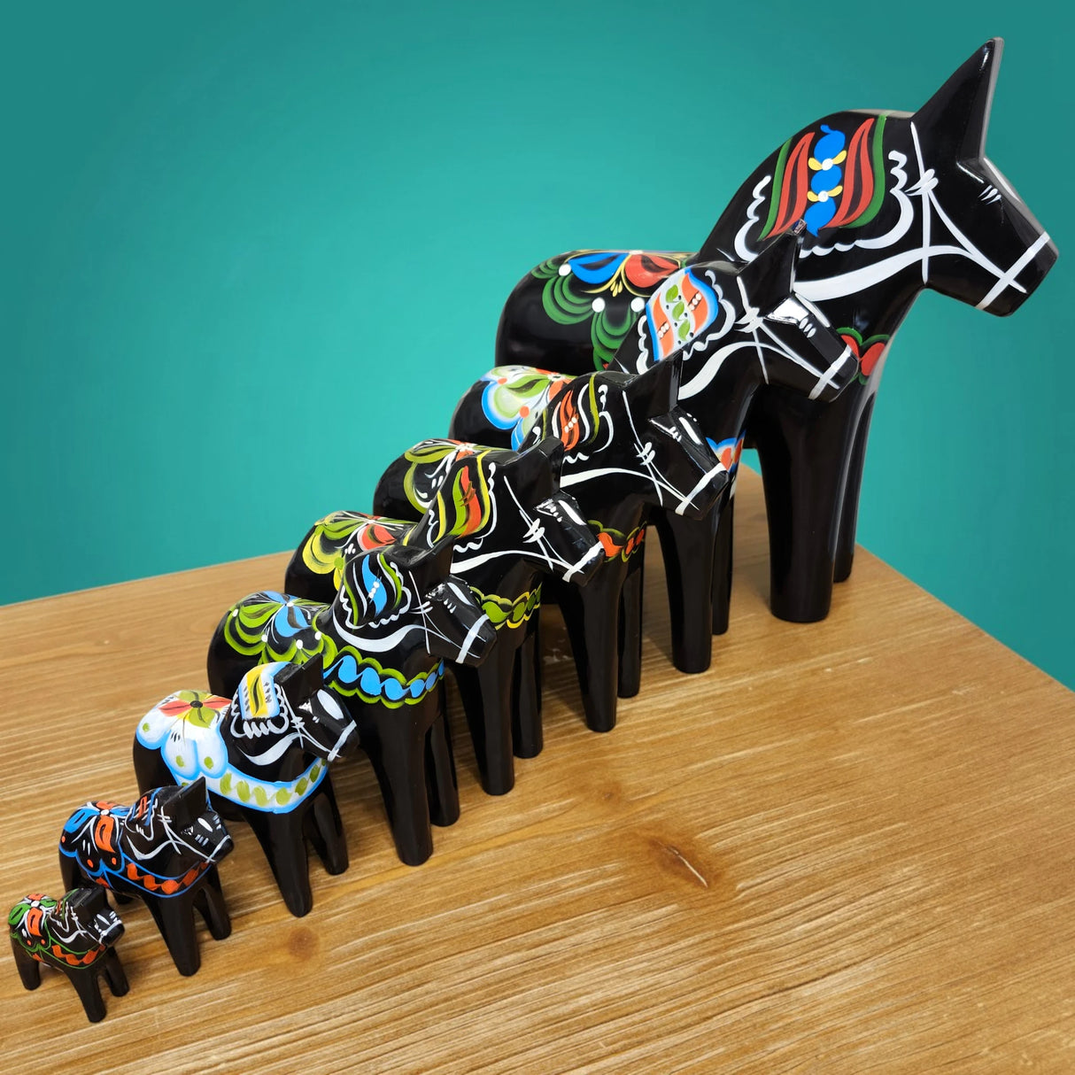 Dala Horse: Black Swedish Dala Horse | Handcrafted by Grannas A. Olsson in Sweden