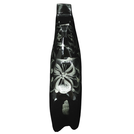 The Grannas Olsson "Celebrate Series" Black & Silver Swedish Dala Horse (13 cm), handcrafted in Sweden, features intricate silver patterns inspired by folk art, shown against a plain white background.