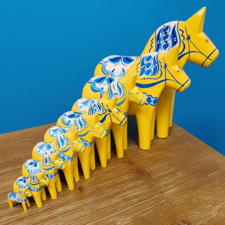 Dala Horse:  Yellow Swedish Dala Horse with Blue and White Kurbits "Swedish Flag Colors" | Grannas A. Olsson | Handcrafted in Sweden